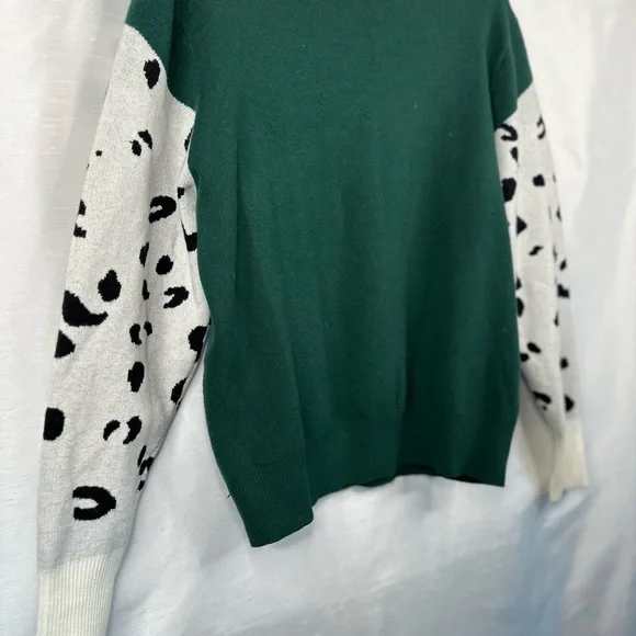 Green Leopard Print Sweater - Picture 8 of 11